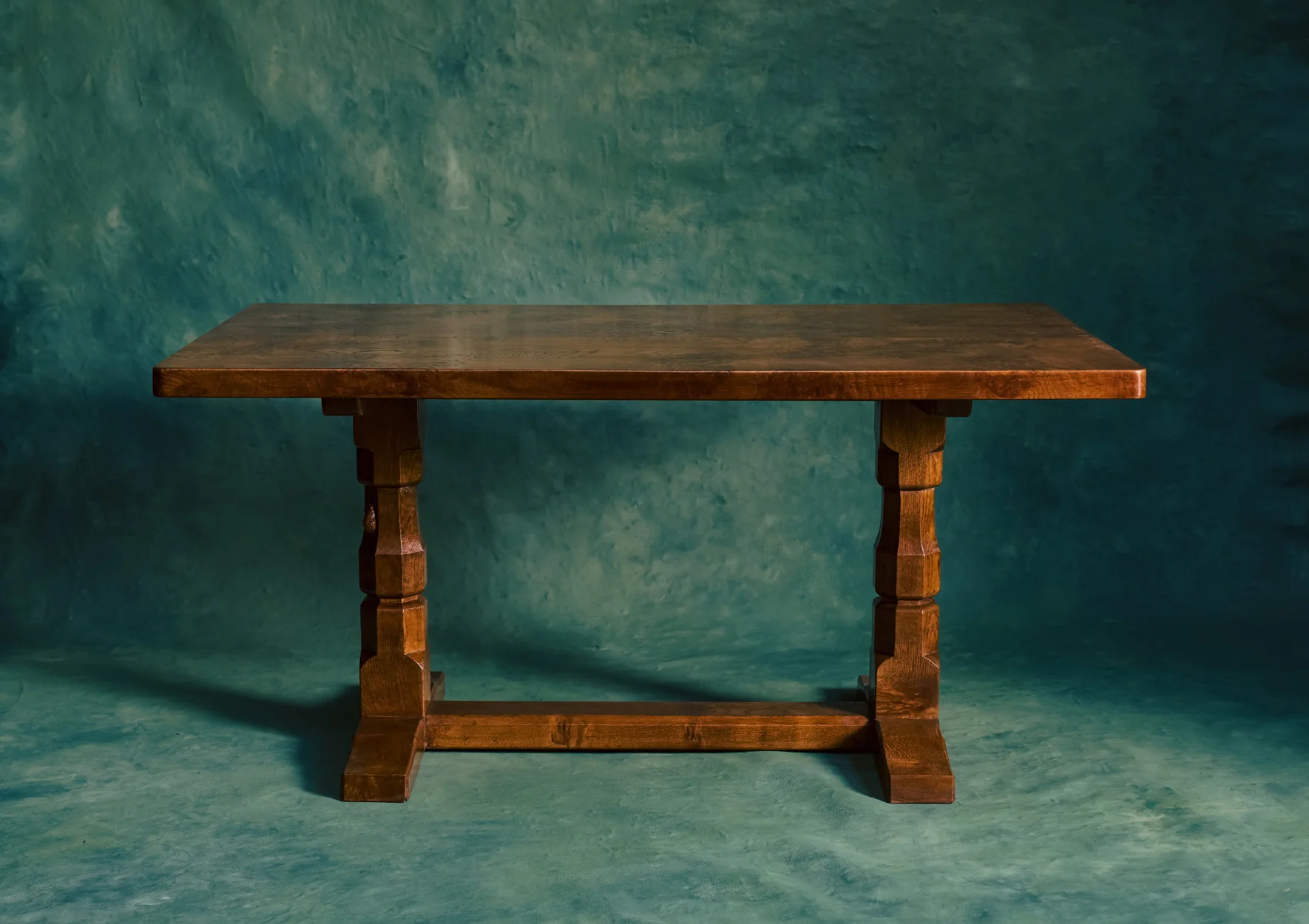 Antique Dining Tables